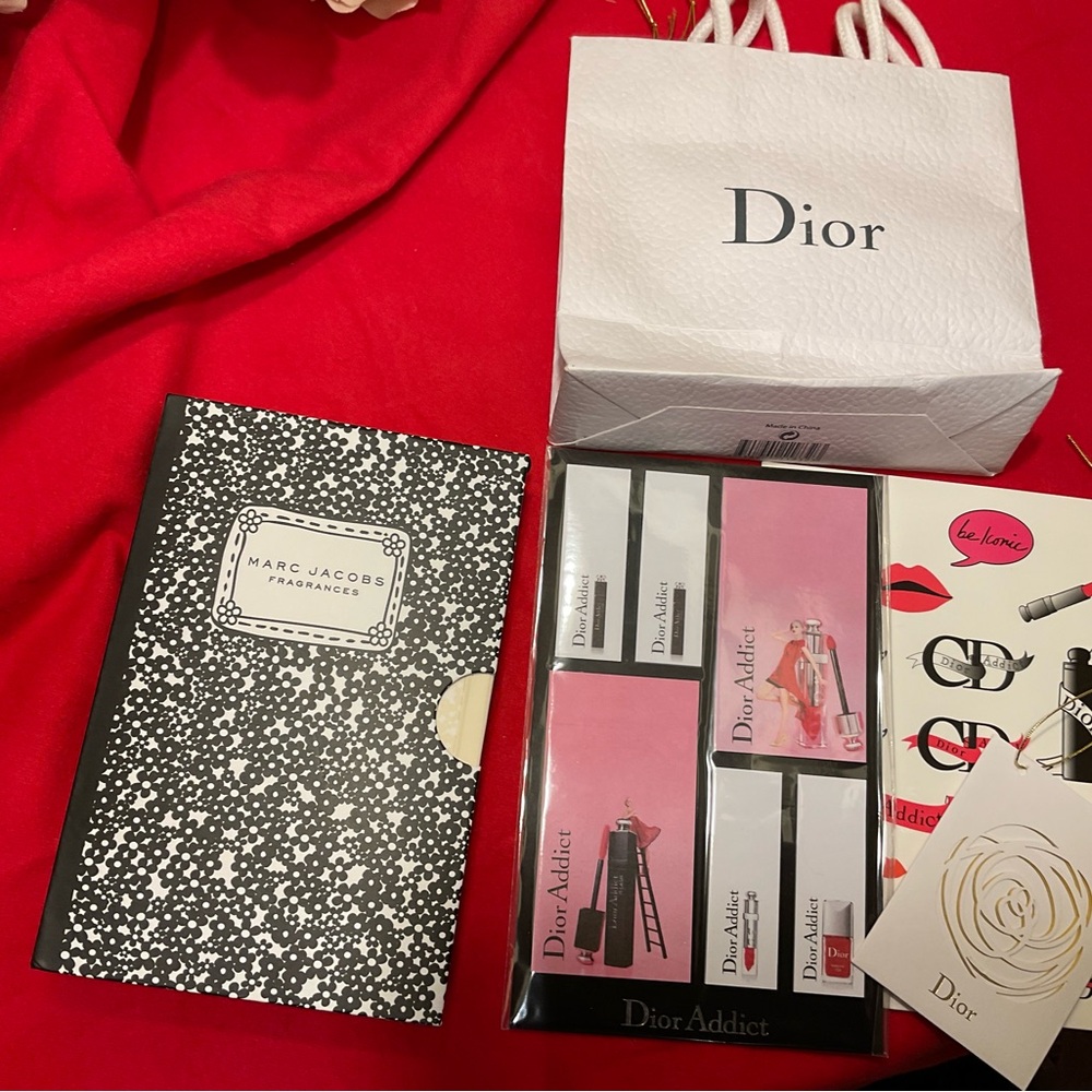 Dior beauty stationery set